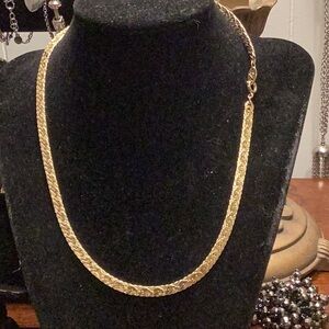 vintage Trifari Gold Tone Necklace